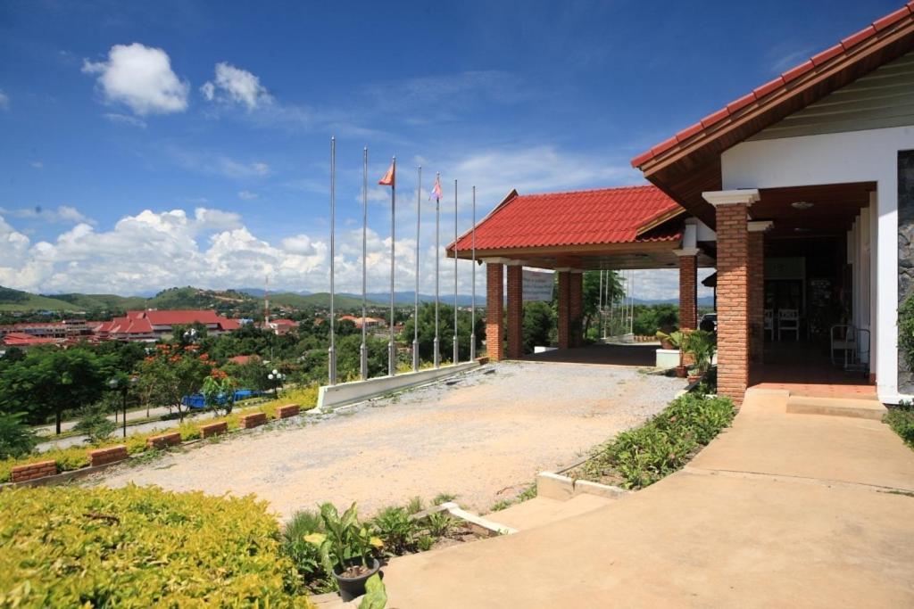 Vansana Plain Of Jars Hotel Muang Phônsavan Εξωτερικό φωτογραφία