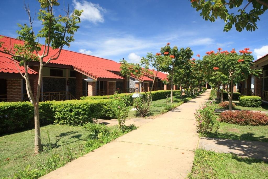 Vansana Plain Of Jars Hotel Muang Phônsavan Εξωτερικό φωτογραφία