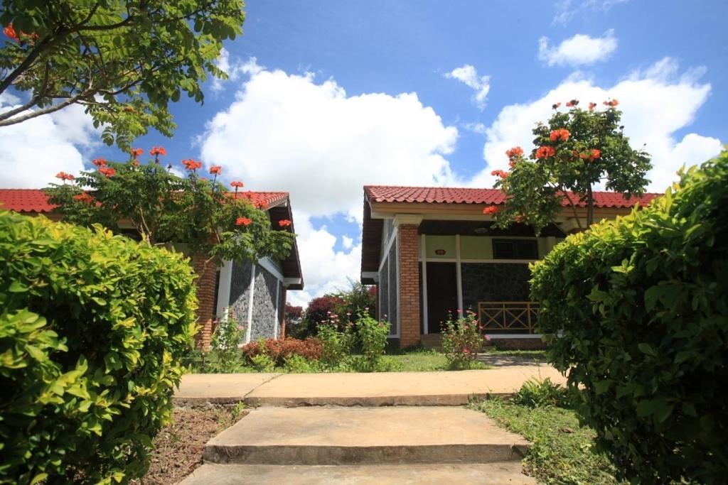 Vansana Plain Of Jars Hotel Muang Phônsavan Εξωτερικό φωτογραφία