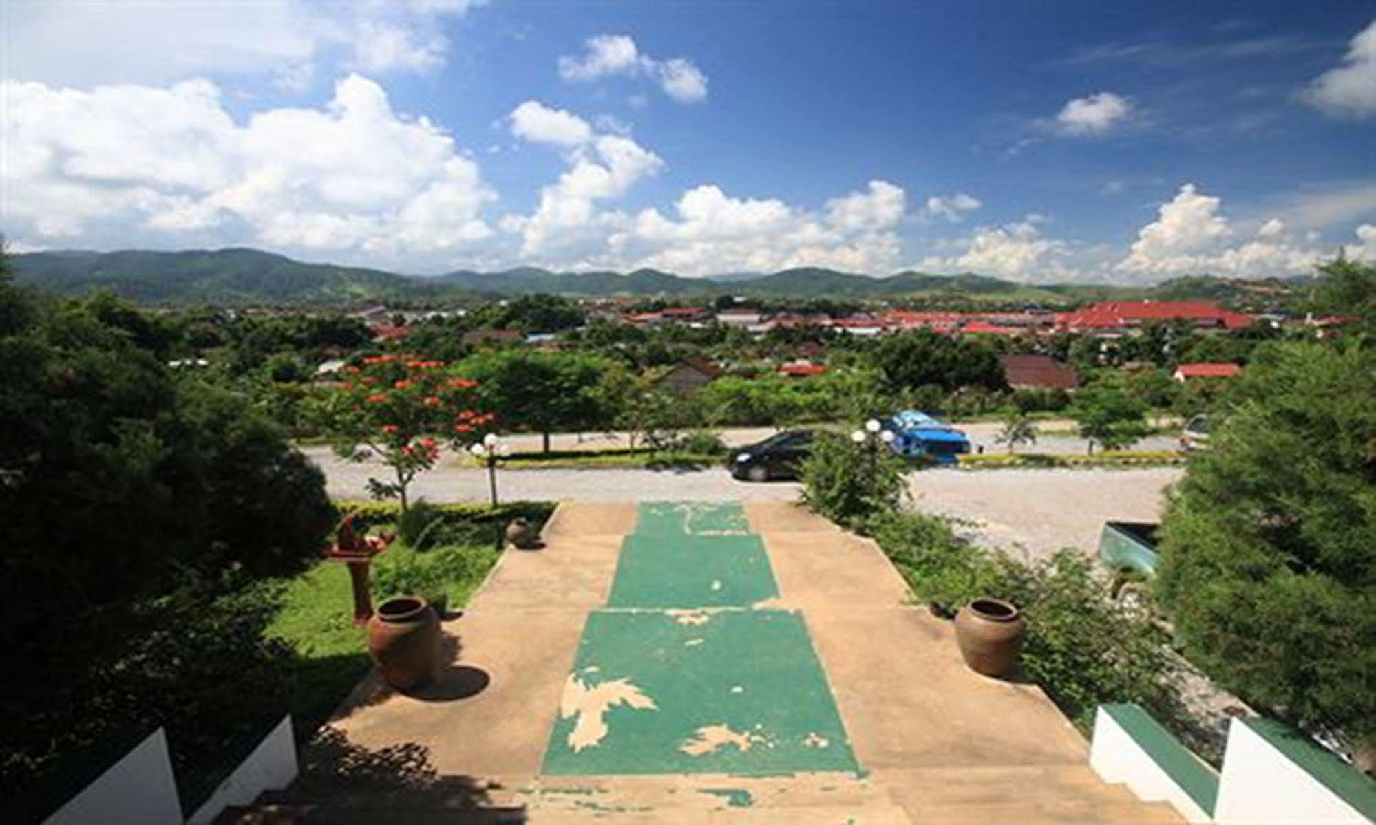 Vansana Plain Of Jars Hotel Muang Phônsavan Εξωτερικό φωτογραφία
