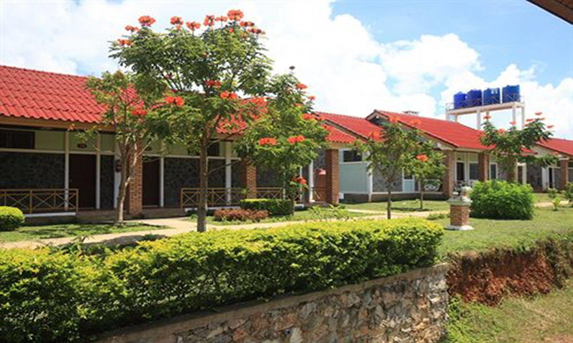 Vansana Plain Of Jars Hotel Muang Phônsavan Εξωτερικό φωτογραφία